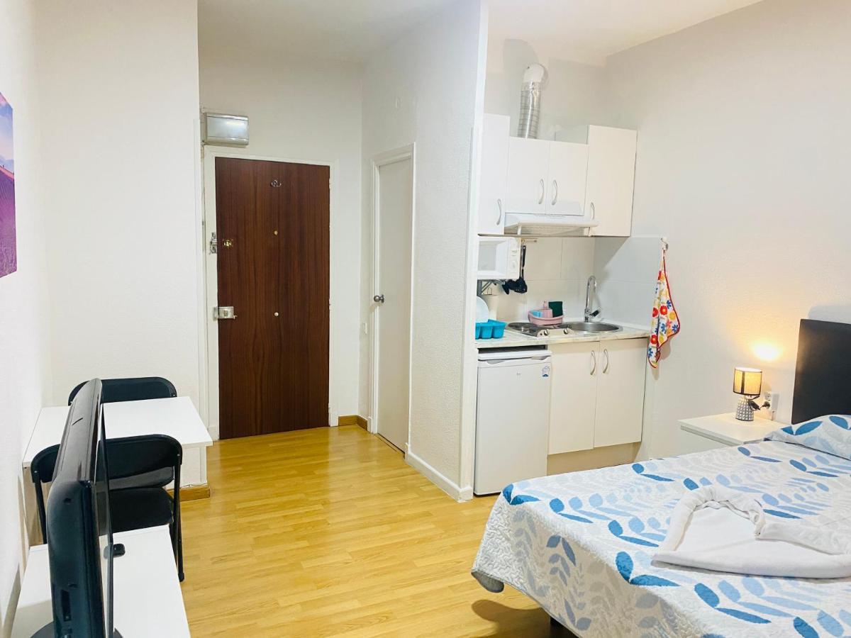 Апартаменти Apartamento Familiar Мадрид Екстер'єр фото